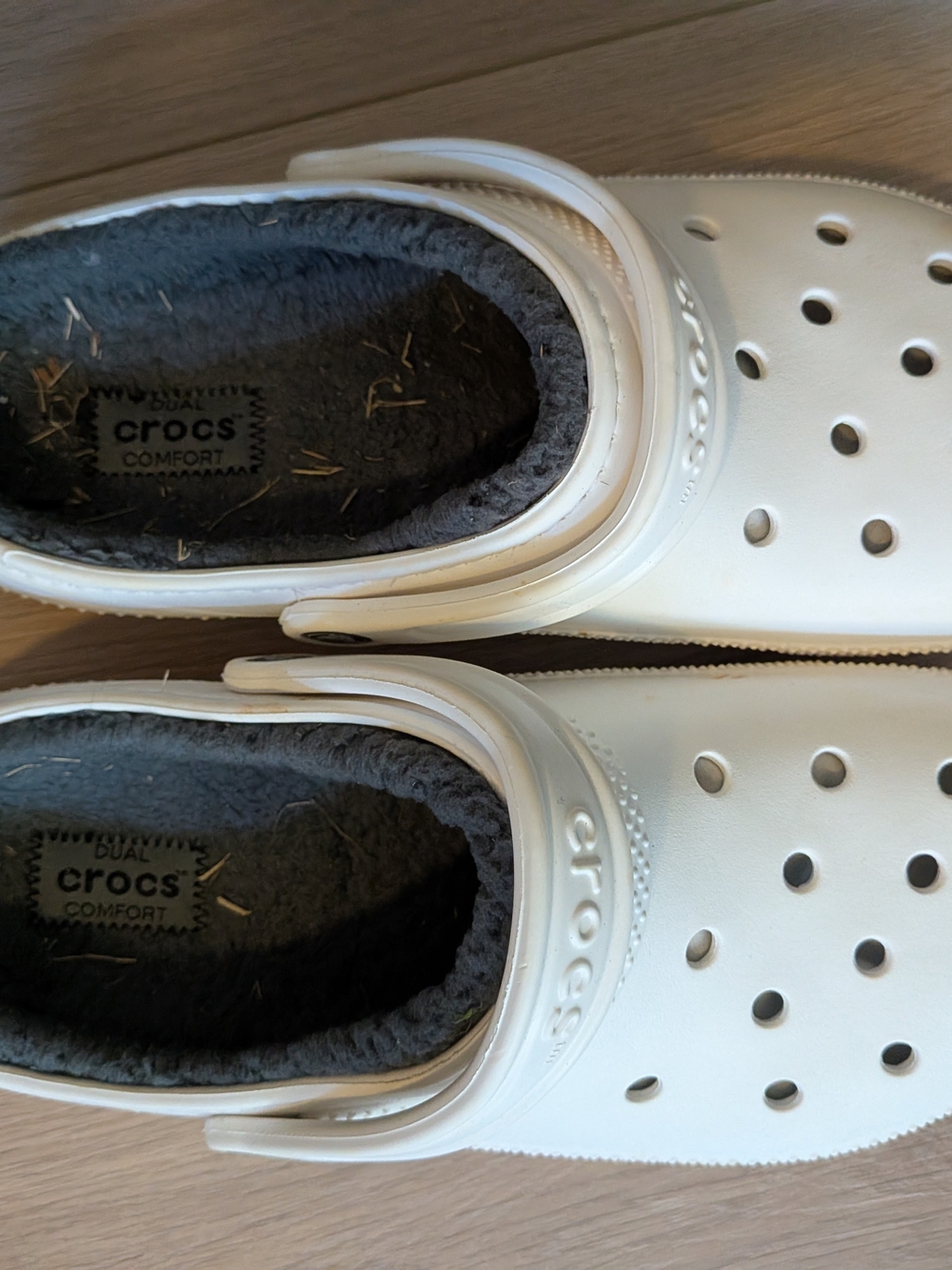 White Crocs Classic Clog with Grey Fleece Lining Size 11